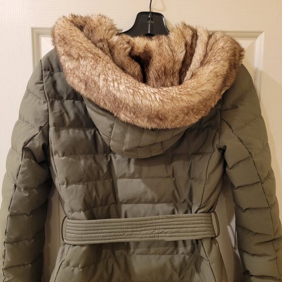 Abercrombie & Fitch Long Puffer Jacket - Picture 9 of 16